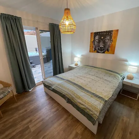 Primera Apartment *
